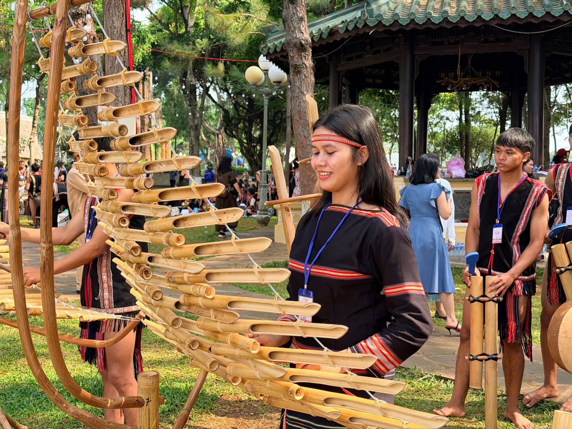 Ấn tượng không gian trình diễn văn hóa nghệ thuật dân gian các dân tộc tại Gia Lai