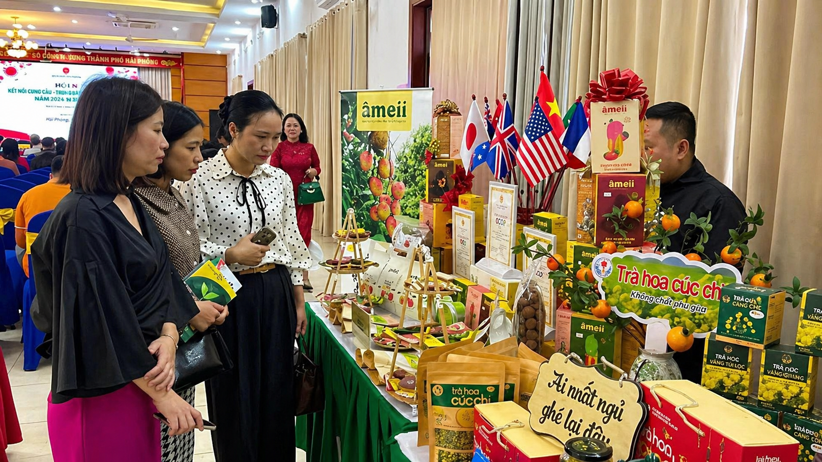 Hải Phòng phát triển thương mại điện tử nhằm hỗ trợ mở rộng thị trường cho các sản phẩm chủ lực, sản phẩm OCOP và hàng hóa làng nghề truyền thống.