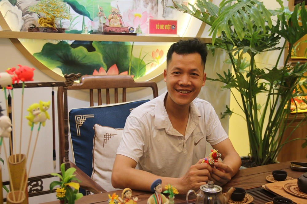 Nghệ nhân làm tò he Đặng Văn Hậu