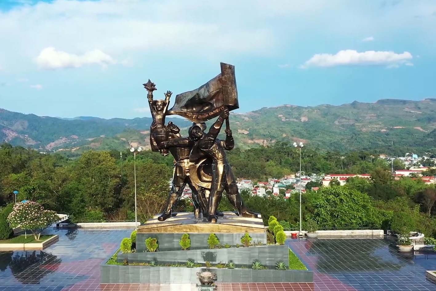 Chiến thắng Điện Biên Phủ - Biểu tượng của chủ nghĩa anh hùng và sức mạnh Việt Nam
