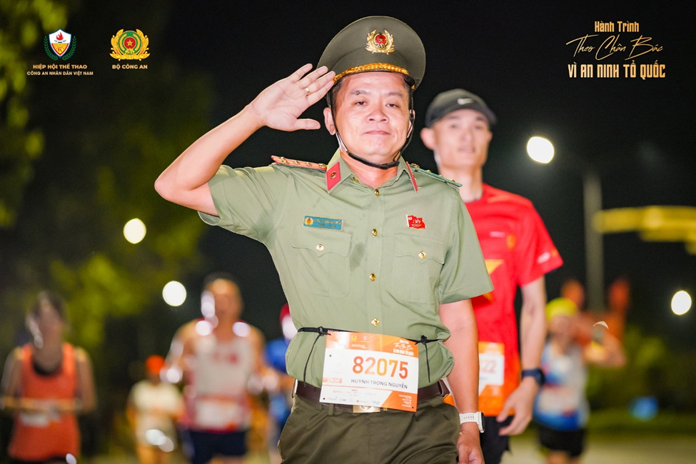 Giải chạy “Hành trình theo chân Bác - Vì an ninh Tổ quốc” năm 2026: Những bước chạy mang theo niềm tự hào