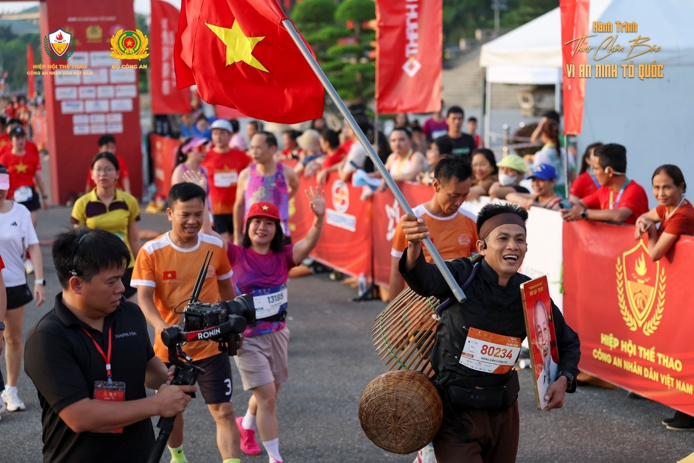 Giải chạy “Hành trình theo chân Bác - Vì an ninh Tổ quốc” năm 2026: Những bước chạy mang theo niềm tự hào