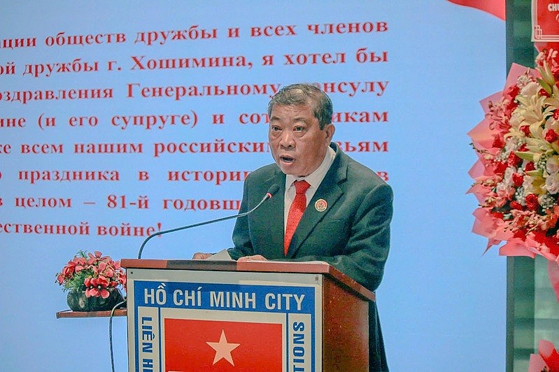 Ông Hoàng Minh Nhân, Chủ tịch Hội Hữu nghị Việt - Nga TP. HCM phát biểu tại buổi lễ kỷ niệm Ông Hoàng Minh Nhân, Chủ tịch Hội Hữu nghị Việt - Nga TP. HCM phát biểu tại buổi lễ kỷ niệm