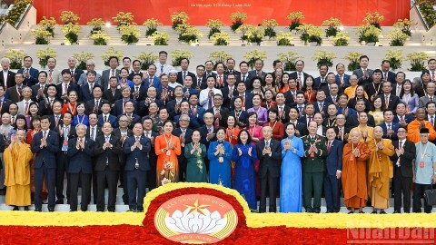 anh be mac dai hoi dai bieu toan quoc mat tran to quoc viet nam lan thu xi