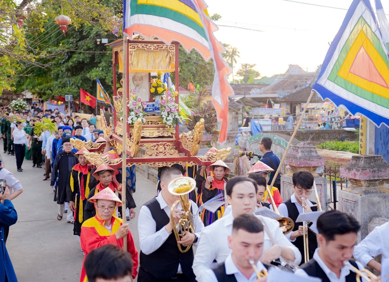 Lễ hội làng Dương Nỗ, nơi lưu dấu tuổi thơ của Chủ tịch Hồ Chí Minh