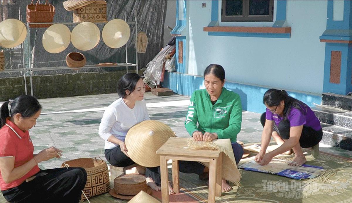 Giữ lửa làng nghề nỗi trăn trở trước nguy cơ mai một.