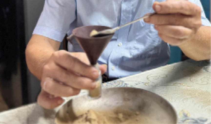 Những nụ cười còn lại trong ký ức