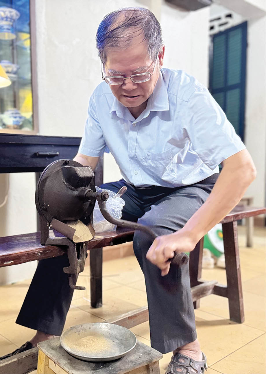 Những nụ cười còn lại trong ký ức