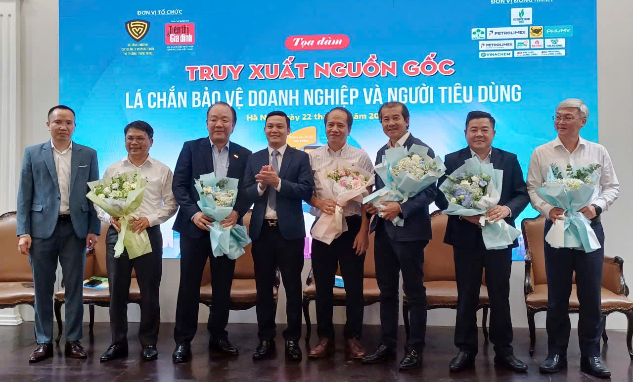 Toạ đàm “Truy xuất nguồn gốc - Lá chắn bảo vệ doanh nghiệp và người tiêu dùng” Toạ đàm “Truy xuất nguồn gốc - Lá chắn bảo vệ doanh nghiệp và người tiêu dùng”