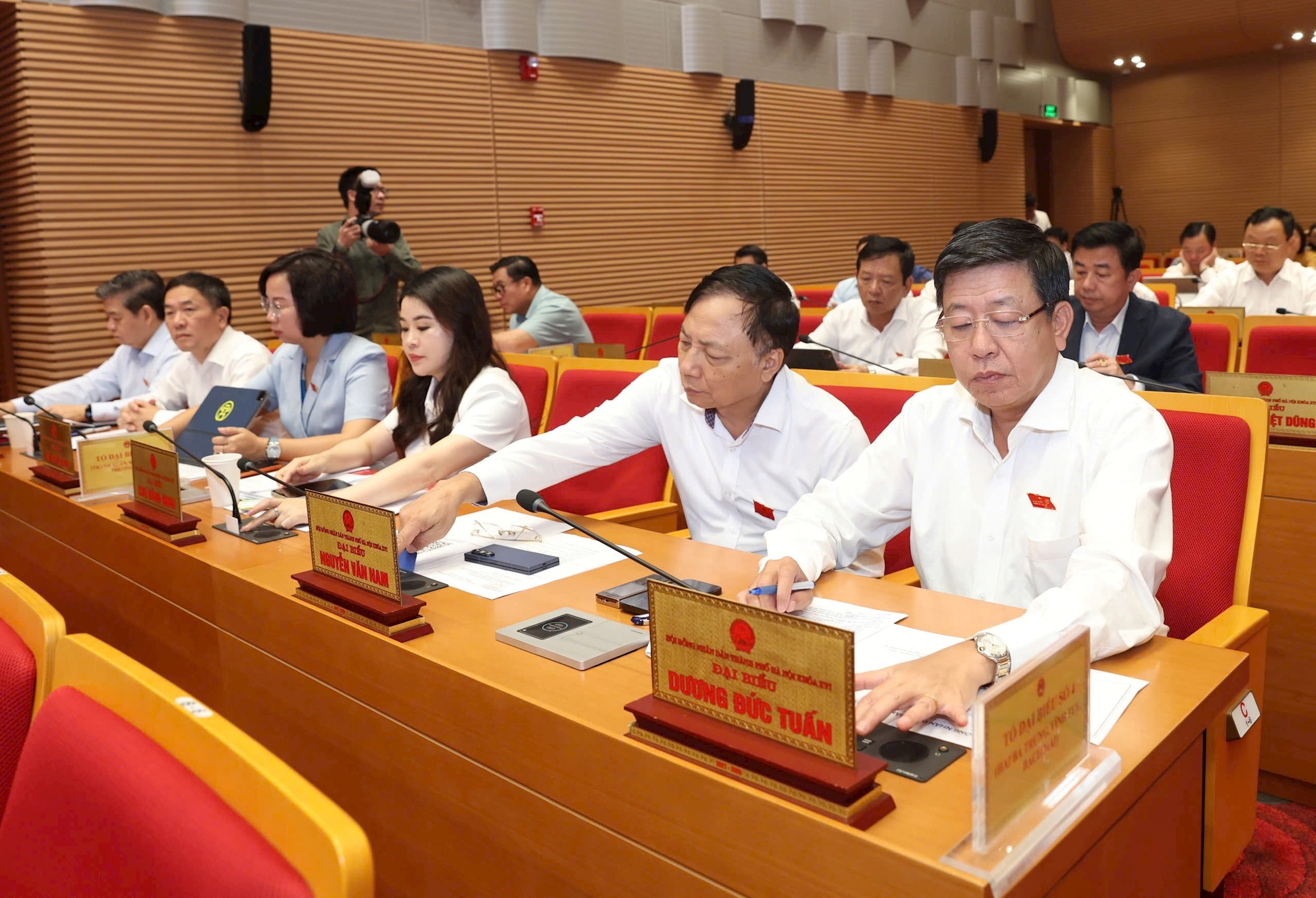 Dấu ấn đổi mới từ các kỳ họp HĐND thành phố Hà Nội: Kịp thời ban hành nhiều quyết sách đáp ứng yêu cầu phát triển