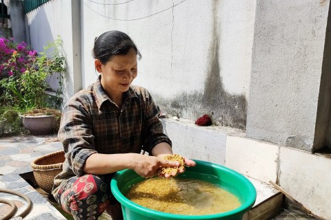 huong com nep lang thac
