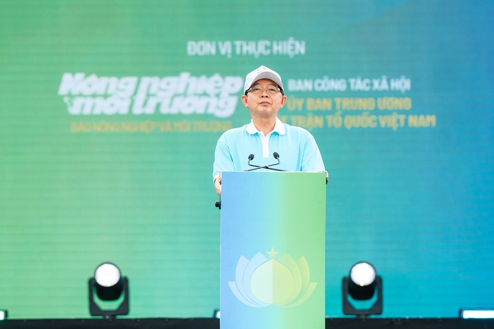 Phó Thủ tướng Chính phủ Hồ Quốc Dũng phát động hưởng ứng Ngày Môi trường thế giới, Ngày Đại dương thế giới, Tháng hành động vì môi trường và Tuần lễ Biển và Hải đảo Việt Nam năm 2026 Phó Thủ tướng Chính phủ Hồ Quốc Dũng phát động hưởng ứng Ngày Môi trường thế giới, Ngày Đại dương thế giới, Tháng hành động vì môi trường và Tuần lễ Biển và Hải đảo Việt Nam năm 2026