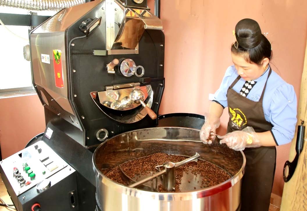 Cà phê Honey của Hợp tác xã Aratay-coffe, xã Mường Chanh được công nhận sản phẩm công nghiệp nông thôn tiêu biểu tỉnh Sơn La Cà phê Honey của Hợp tác xã Aratay-coffe, xã Mường Chanh được công nhận sản phẩm công nghiệp nông thôn tiêu biểu tỉnh Sơn La
