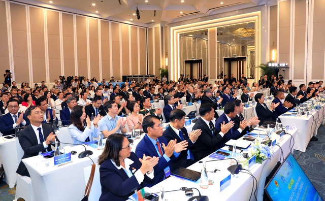 Chuyển đổi số vì hạnh phúc người dân: Kiến tạo đô thị ASEAN lấy con người làm trung tâm Chuyển đổi số vì hạnh phúc người dân: Kiến tạo đô thị ASEAN lấy con người làm trung tâm