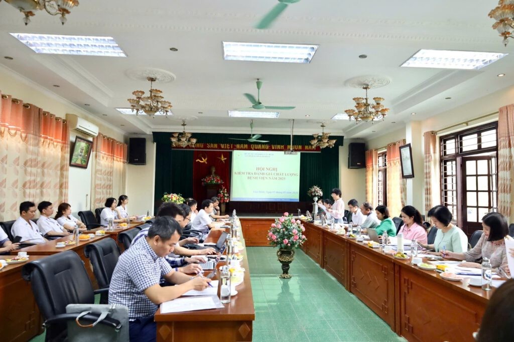 Bệnh viện đa khoa Vân Đình: Vững bước tiên phong vì sức khỏe nhân dân Bệnh viện đa khoa Vân Đình: Vững bước tiên phong vì sức khỏe nhân dân