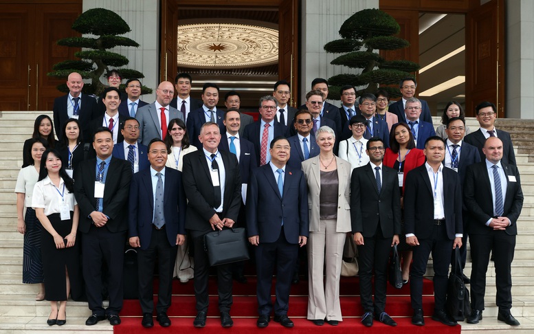 Phó Thủ tướng Thường trực Phạm Gia Túc làm việc với Hội đồng Năng lượng gió toàn cầu Phó Thủ tướng Thường trực Phạm Gia Túc làm việc với Hội đồng Năng lượng gió toàn cầu