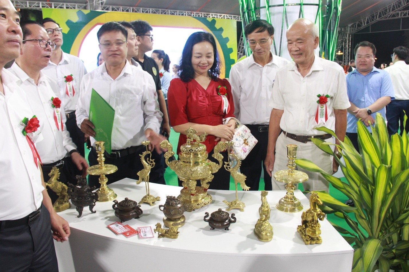 Khai mạc Hội chợ triển lãm sản phẩm công nghiệp nông thôn năm 2026