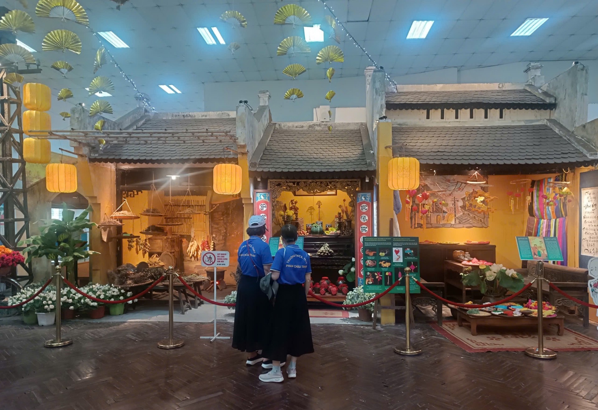 Tết Đoan Ngọ xưa và nay được tái hiện sinh động tại Hoàng thành Thăng Long Tết Đoan Ngọ xưa và nay được tái hiện sinh động tại Hoàng thành Thăng Long