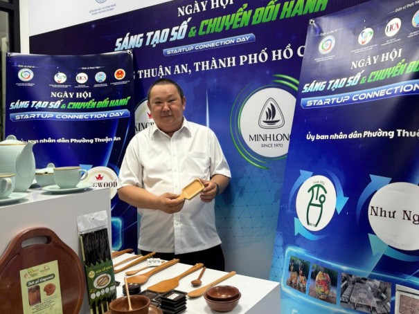 Ông Nguyễn Nhật Chương, Giám đốc Công ty TNHH Thương mại Dịch vụ KingWood