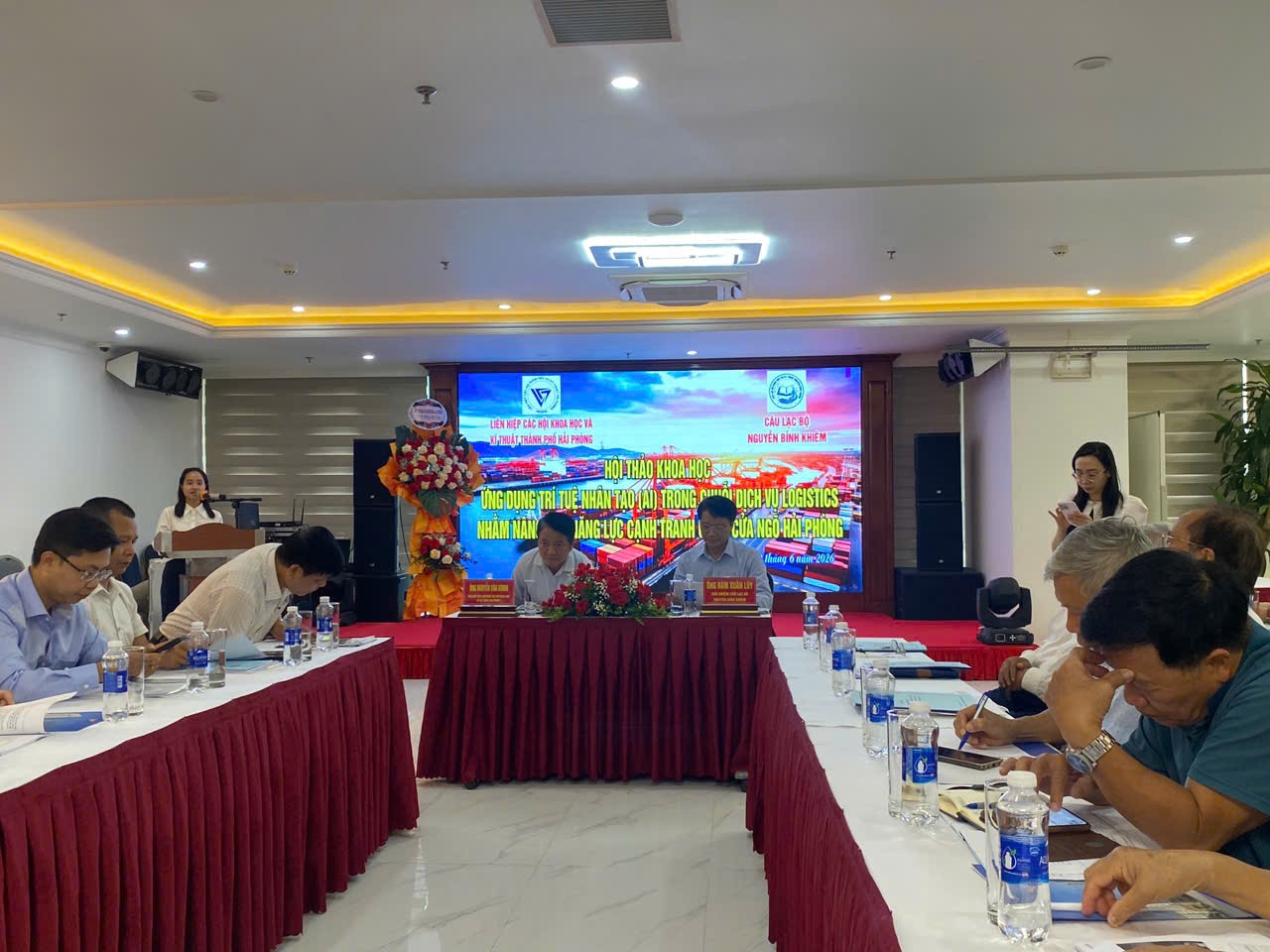 Hội thảo khoa học: Ứng dụng AI trong chuỗi dịch vụ logistics nhằm nâng cao năng lực cạnh tranh tại Hải Phòng