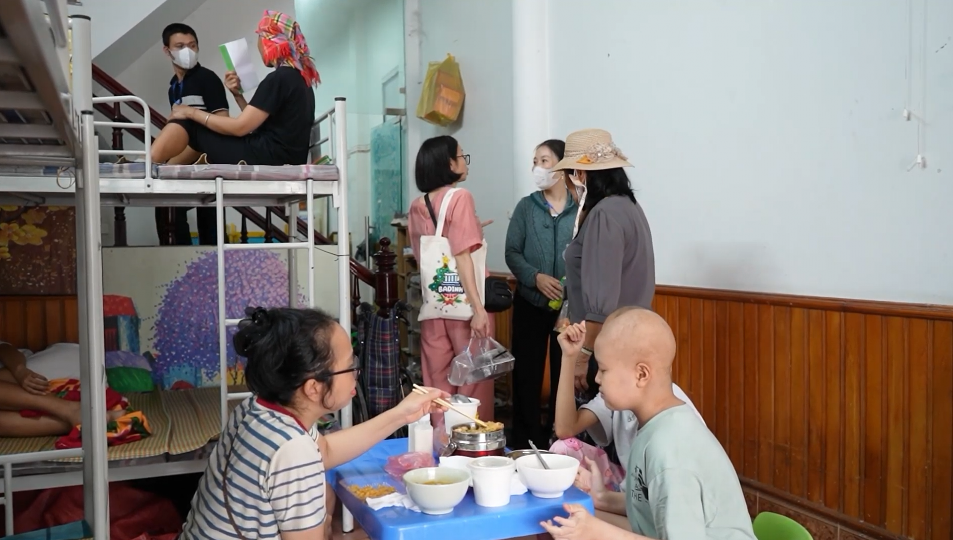 Lan tỏa yêu thương từ mái ấm dành cho bệnh nhân ung thư. Lan tỏa yêu thương từ mái ấm dành cho bệnh nhân ung thư.