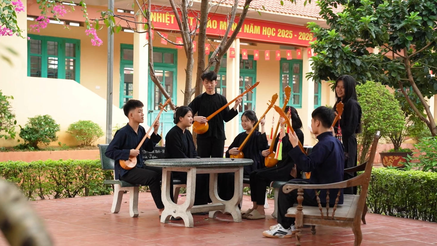 Thanh âm núi rừng: “hồn then” nơi biên ải Thanh âm núi rừng: “hồn then” nơi biên ải
