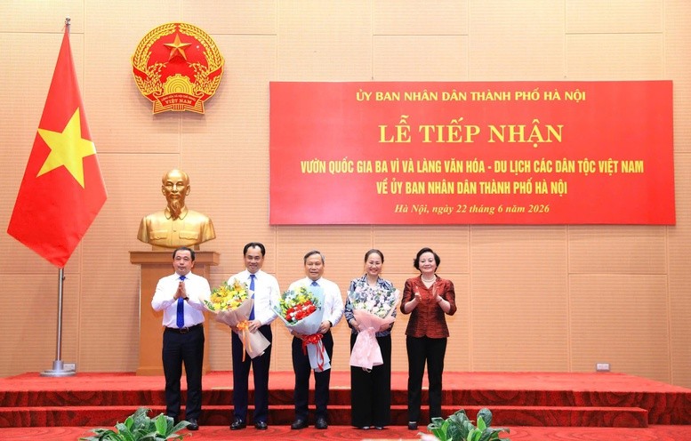 Hà Nội tiếp nhận quản lý Vườn Quốc gia Ba Vì và Làng Văn hóa - Du lịch các dân tộc Việt Nam