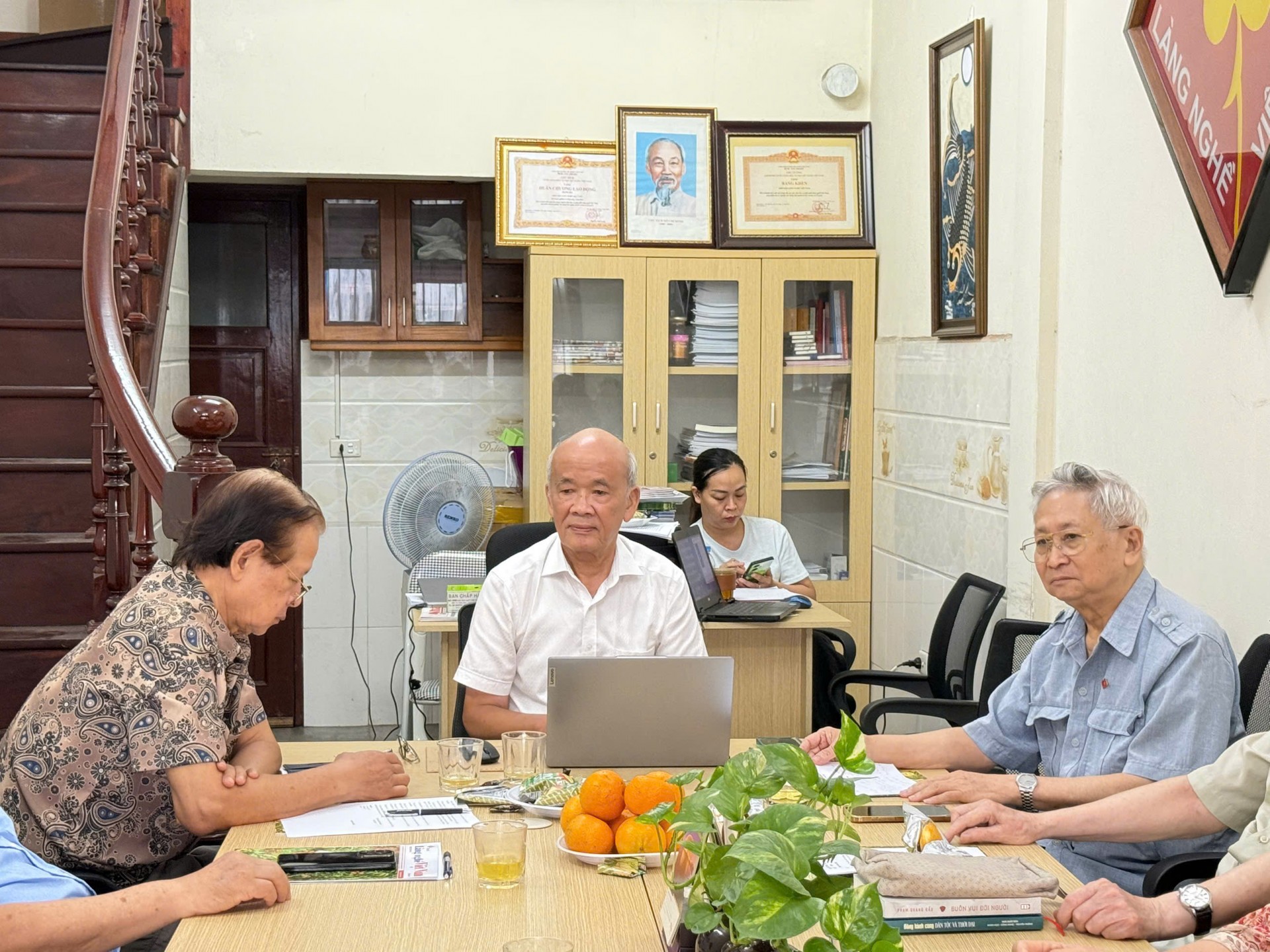 Chủ tịch Hiệp hội Làng nghề Việt Nam Trịnh Quốc Đạt phát biểu kết luận, đề nghị tiếp tục đổi mới phương thức hoạt động của Hiệp hội.