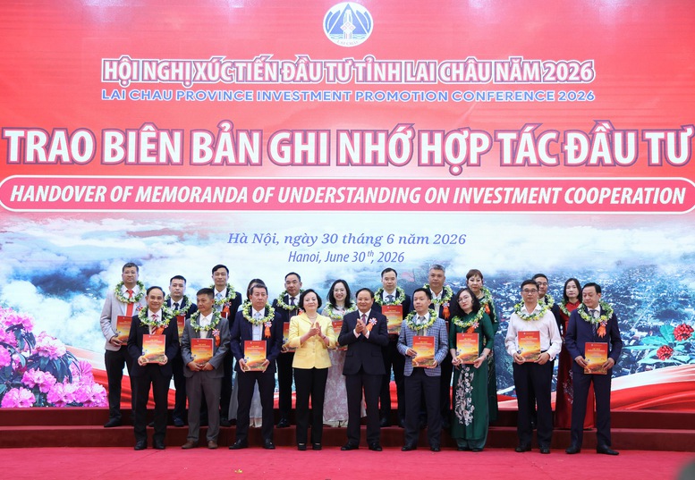 Phó Thủ tướng Phạm Thị Thanh Trà chứng kiến Lai Châu trao quyết định chấp thuận chủ trương đầu tư, ký kết MOU hơn 200.000 tỷ đồng