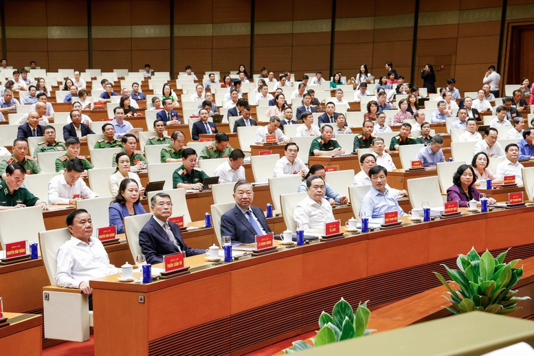 Quán triệt Nghị quyết 10-NQ/TW: Chuyển mạnh từ thu hút FDI sang phát triển hệ sinh thái kinh tế có vốn đầu tư nước ngoài