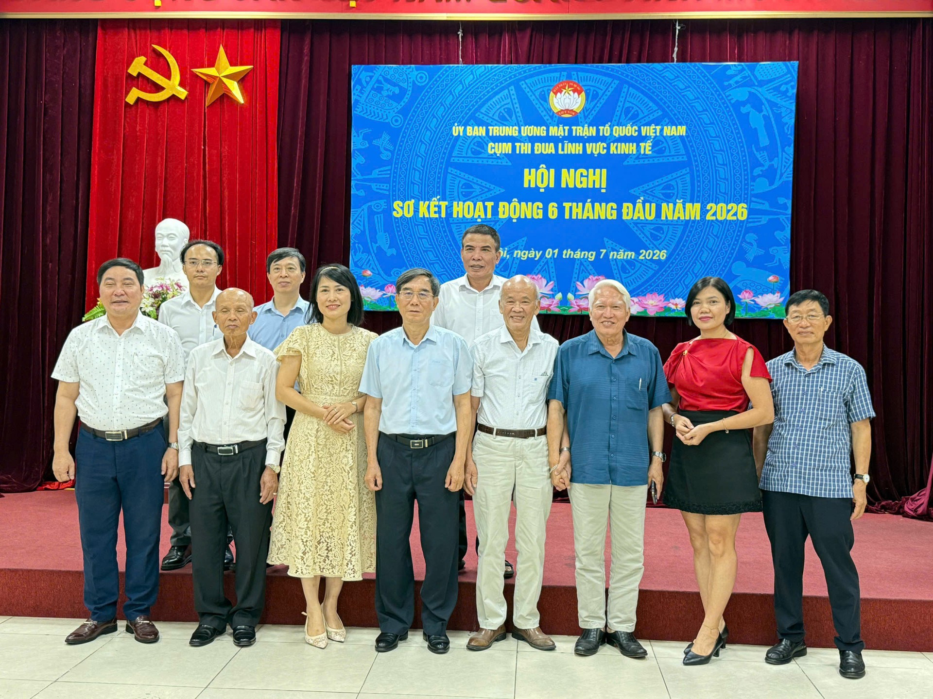 Cụm Thi đua lĩnh vực kinh tế: Đổi mới phương thức, nâng cao hiệu quả phong trào thi đua, thúc đẩy phát triển kinh tế bền vững Cụm Thi đua lĩnh vực kinh tế: Đổi mới phương thức, nâng cao hiệu quả phong trào thi đua, thúc đẩy phát triển kinh tế bền vững