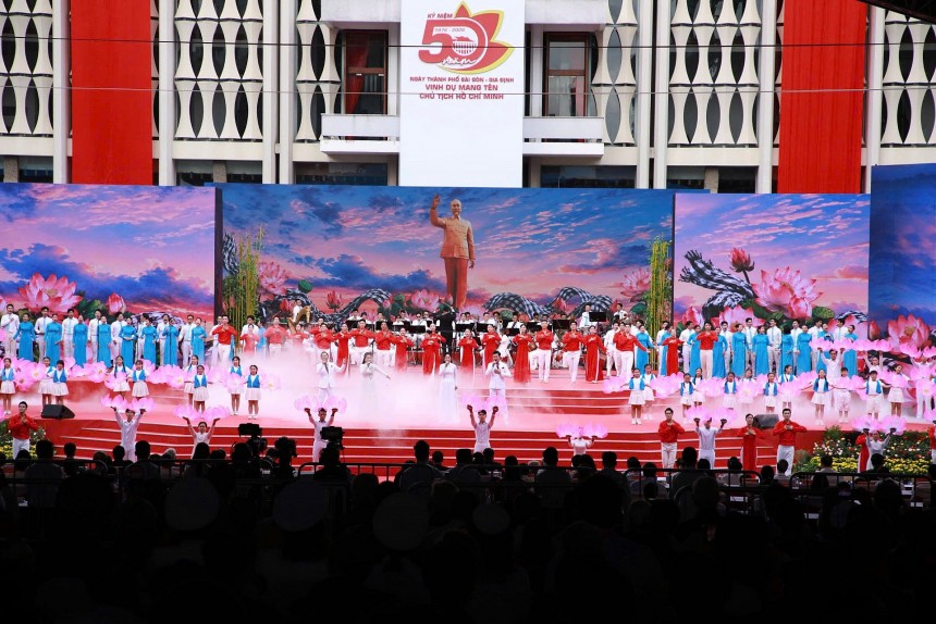 Kỷ niệm 50 năm Thành phố Sài Gòn - Gia Định vinh dự mang tên Chủ tịch Hồ Chí Minh Kỷ niệm 50 năm Thành phố Sài Gòn - Gia Định vinh dự mang tên Chủ tịch Hồ Chí Minh