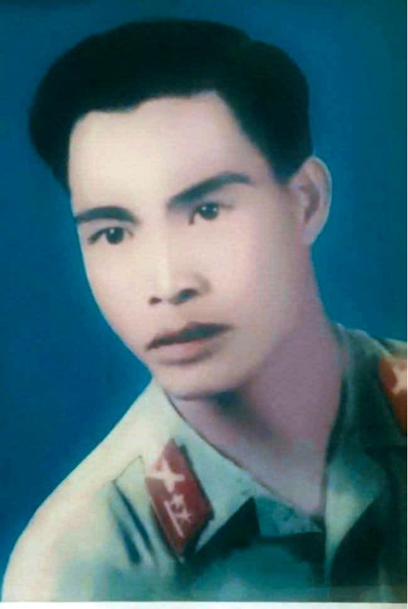 Số 27 ngày 03.7.202629Chân dung liệt sĩ Lê Văn Thiếu (1942-1972) thôn Tòng Bạt, xã Bất Bạt, Hà Nội Số 27 ngày 03.7.202629Chân dung liệt sĩ Lê Văn Thiếu (1942-1972) thôn Tòng Bạt, xã Bất Bạt, Hà Nội