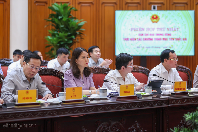 Thủ tướng Lê Minh Hưng: Khẩn trương nghiên cứu, đề xuất tích hợp thực chất 4 chương trình mục tiêu quốc gia