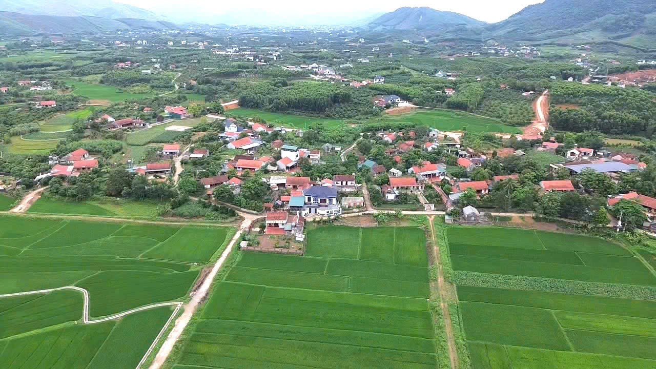 Hiến đất, chặt cây mở đường: Nghĩa cử đẹp của đồng bào vùng cao Hiến đất, chặt cây mở đường: Nghĩa cử đẹp của đồng bào vùng cao