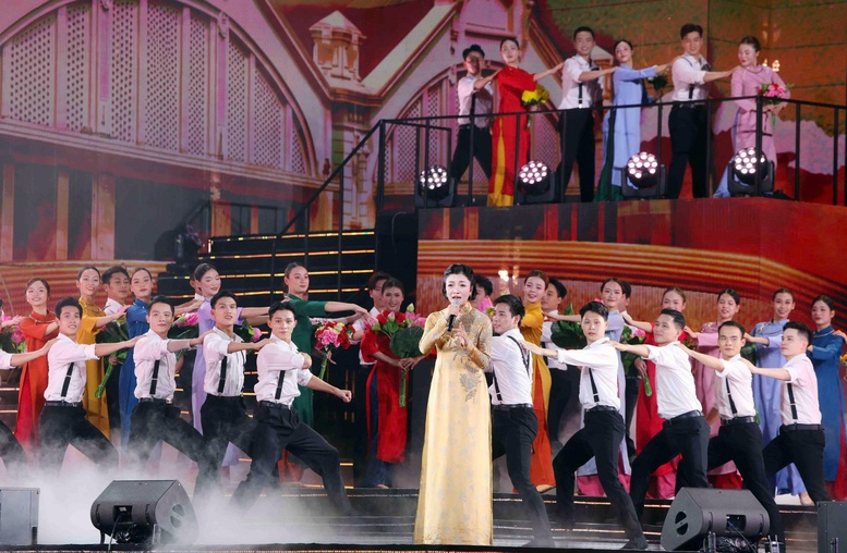 Gala 'Tổ quốc bình yên' - Bản trường ca nghệ thuật về lực lượng Anh ninh nhân dân Gala 'Tổ quốc bình yên' - Bản trường ca nghệ thuật về lực lượng Anh ninh nhân dân