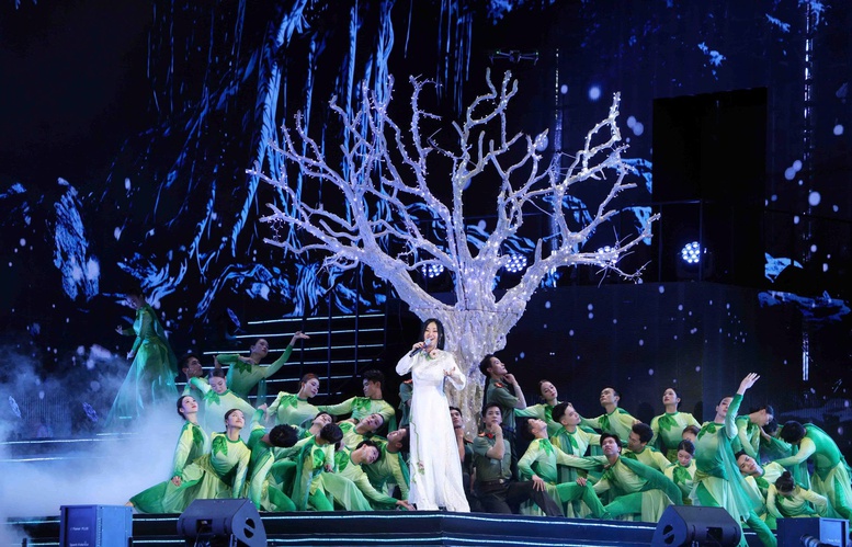 Gala 'Tổ quốc bình yên' - Bản trường ca nghệ thuật về lực lượng Anh ninh nhân dân Gala 'Tổ quốc bình yên' - Bản trường ca nghệ thuật về lực lượng Anh ninh nhân dân