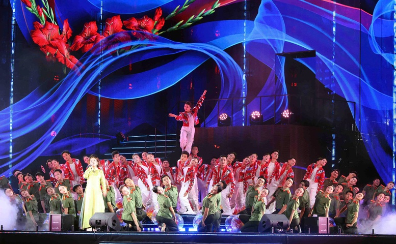 Gala 'Tổ quốc bình yên' - Bản trường ca nghệ thuật về lực lượng Anh ninh nhân dân Gala 'Tổ quốc bình yên' - Bản trường ca nghệ thuật về lực lượng Anh ninh nhân dân