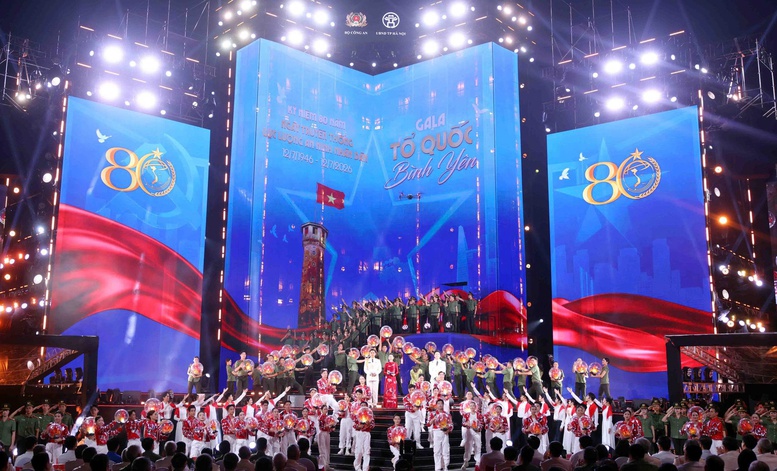 Gala 'Tổ quốc bình yên' - Bản trường ca nghệ thuật về lực lượng Anh ninh nhân dân Gala 'Tổ quốc bình yên' - Bản trường ca nghệ thuật về lực lượng Anh ninh nhân dân