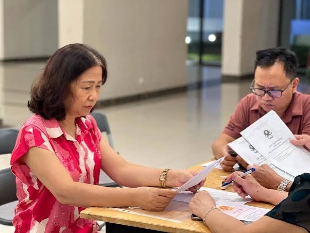 Hà Nội đẩy mạnh xây dựng cơ sở dữ liệu đất đai: Hướng tới nền hành chính hiện đại, phục vụ người dân tốt hơn Hà Nội đẩy mạnh xây dựng cơ sở dữ liệu đất đai: Hướng tới nền hành chính hiện đại, phục vụ người dân tốt hơn