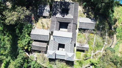 vuong family mansion legend in the stone plateau