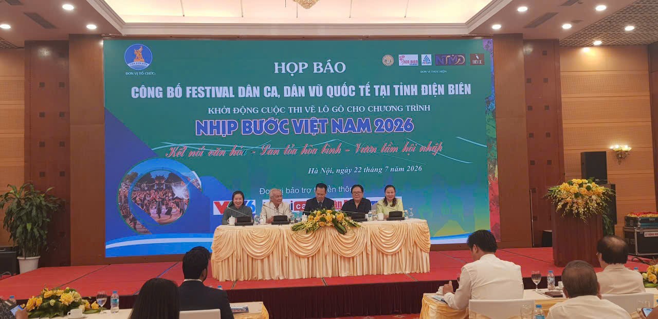 Các thành viên ban giám khảo cuộc thi