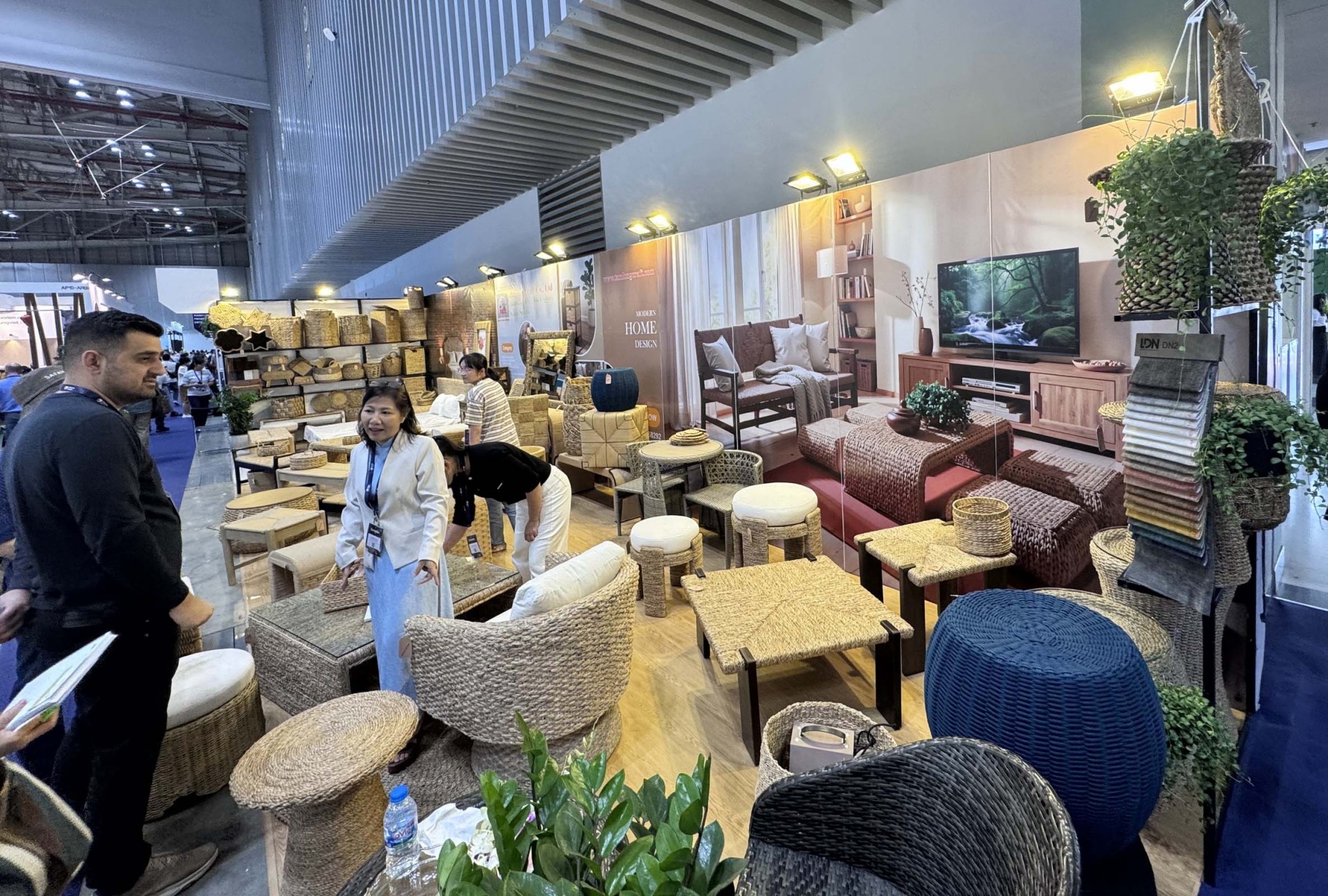Chính sách hỗ trợ doanh nghiệp xuất khẩu hàng thủ công mỹ nghệ trong nền kinh tế số