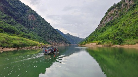 que phuoc da nang dinh huong phat trien du lich gan voi bao ton thien nhien va phat huy gia tri van hoa