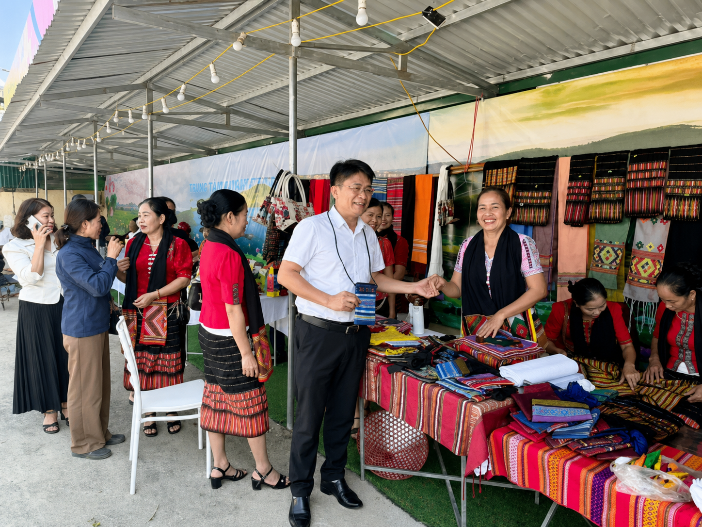 Nghệ An đổi mới cơ chế vốn, dồn lực phát triển nông thôn mới và miền núi Nghệ An đổi mới cơ chế vốn, dồn lực phát triển nông thôn mới và miền núi