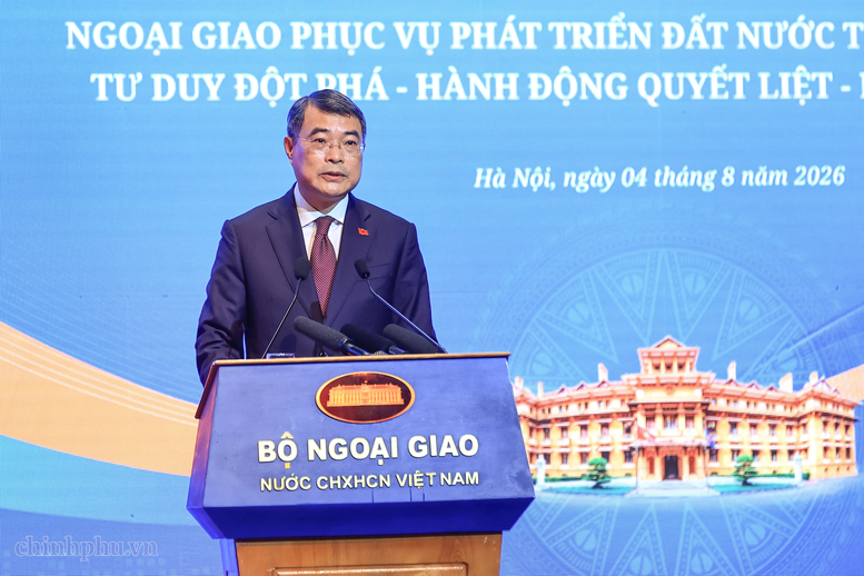 Thủ tướng Lê Minh Hưng: Biến sức ép bên ngoài thành dư địa phát triển mới Thủ tướng Lê Minh Hưng: Biến sức ép bên ngoài thành dư địa phát triển mới