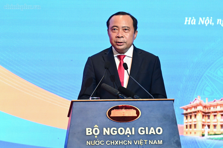Thủ tướng Lê Minh Hưng: Biến sức ép bên ngoài thành dư địa phát triển mới Thủ tướng Lê Minh Hưng: Biến sức ép bên ngoài thành dư địa phát triển mới