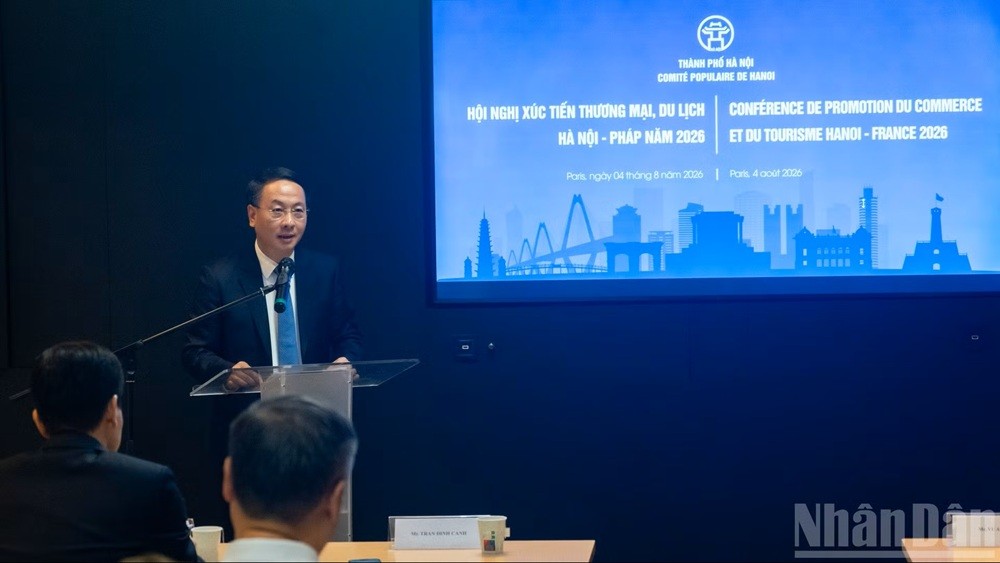 Ông Trần Đình Cảnh, Ủy viên Ban Thường vụ Thành ủy, Chủ nhiệm Ủy ban Kiểm tra Thành ủy Hà Nội phát biểu tại hội nghị. Ông Trần Đình Cảnh, Ủy viên Ban Thường vụ Thành ủy, Chủ nhiệm Ủy ban Kiểm tra Thành ủy Hà Nội phát biểu tại hội nghị.