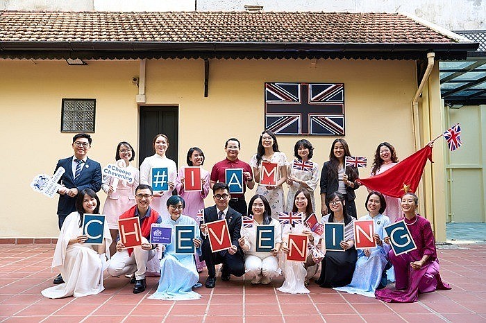 Các học giả Chevening. Nguồn: Đại sứ quán Anh tại Hà Nội Các học giả Chevening. Nguồn: Đại sứ quán Anh tại Hà Nội