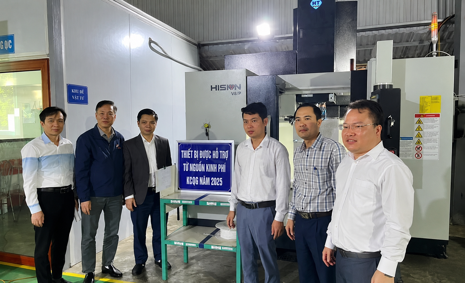 Hệ thống máy móc, thiết bị được hỗ trợ từ nguồn kinh phí khuyến công tại cơ sở công nghiệp nông thôn ở Bắc Ninh. Hệ thống máy móc, thiết bị được hỗ trợ từ nguồn kinh phí khuyến công tại cơ sở công nghiệp nông thôn ở Bắc Ninh.